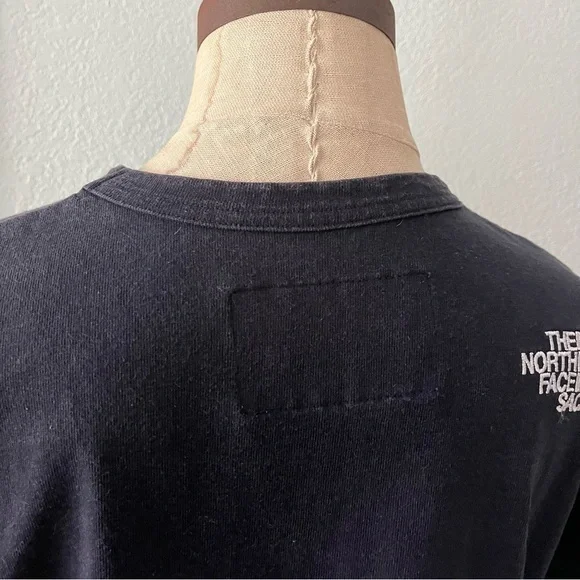 The NORTH FACE x SACAI sz S Navy Blue Short Sleeve Tshirt Size Zippers - Picture 9 of 15